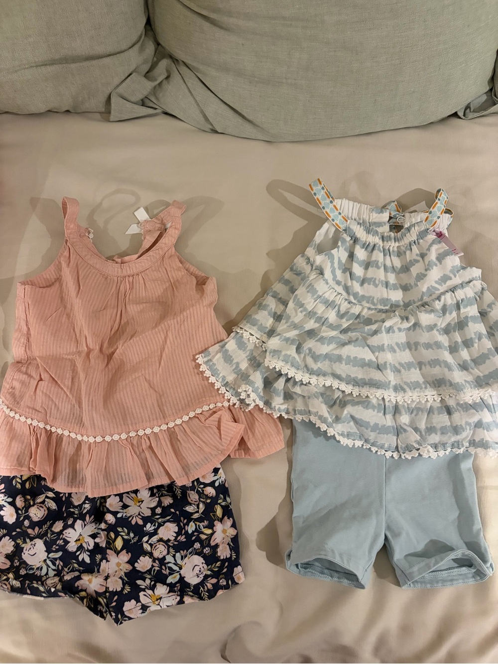 Catherine Malandrino Mini & Tommy Bahama Girl’s 2 Outfit Bundle Size 18M